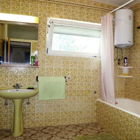 Ivo Apartment